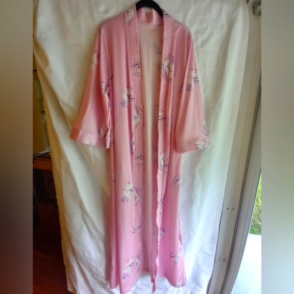 Vintage union made Avon retro pastel robe